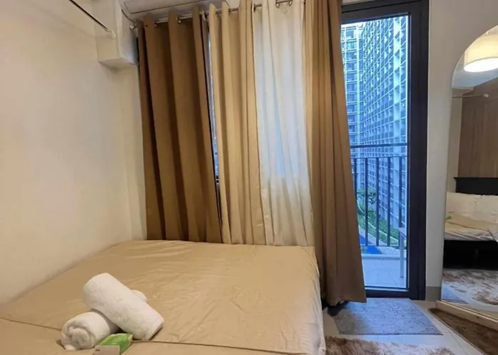 Shore 3 Residences Moa * Manila